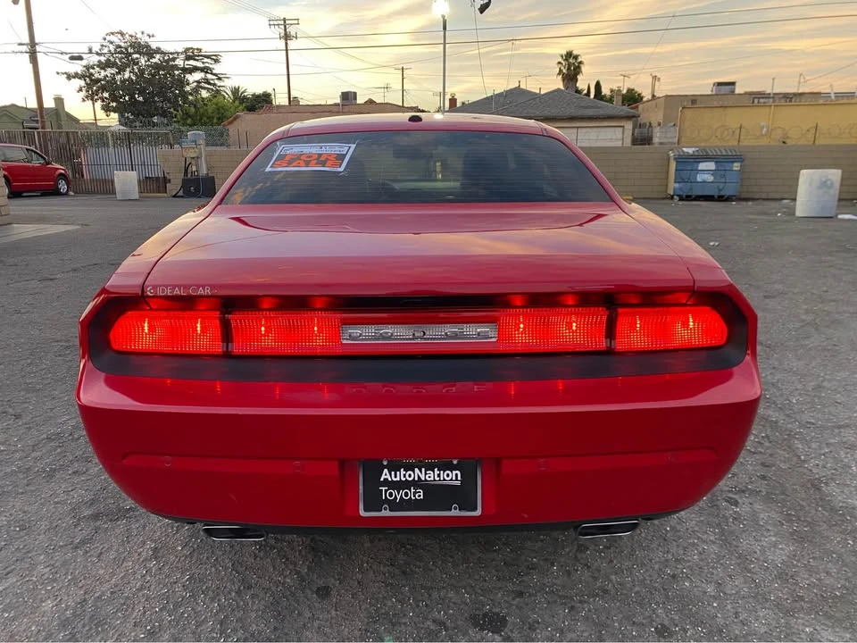 2013 Dodge Challenger 3rd Gen - Image 5 of 12