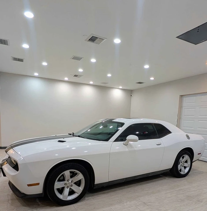 2013 Dodge Challenger 3rd Gen - Image 2 of 10