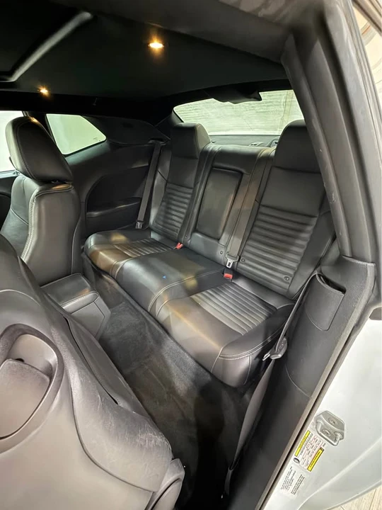 2013 Dodge Challenger 3rd Gen - Image 10 of 17