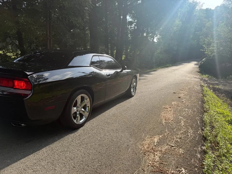 2013 Dodge Challenger 3rd Gen - Image 5 of 9