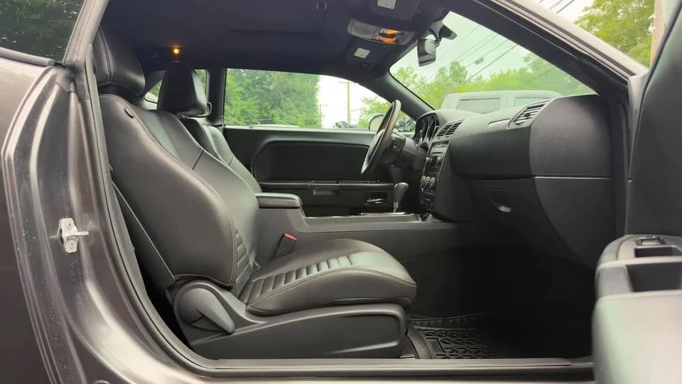 2013 Dodge Challenger 3rd Gen - Image 5 of 16