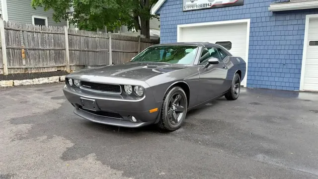 2013 Dodge Challenger SXT Plus Coupe 2D
