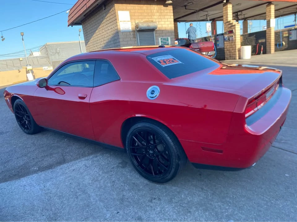 2013 Dodge Challenger 3rd Gen - Image 5 of 12