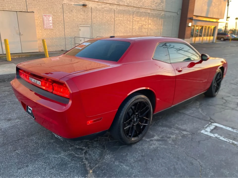 2013 Dodge Challenger 3rd Gen - Image 4 of 12