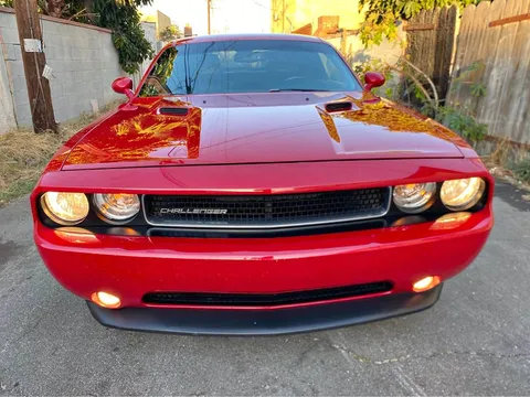2013 Dodge Challenger SXT Plus Coupe