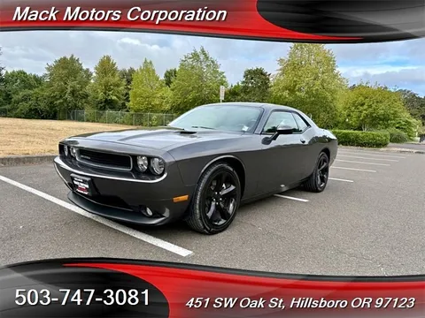 2013 Dodge Challenger SXT Plus