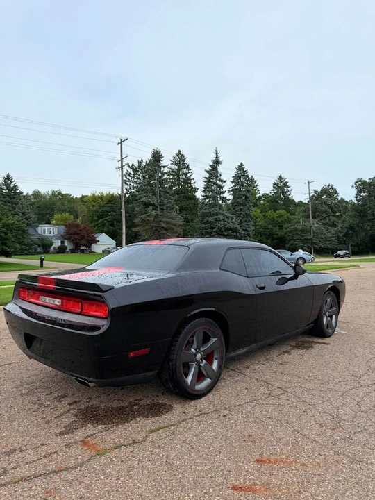 2013 Dodge Challenger 3rd Gen - Image 5 of 10