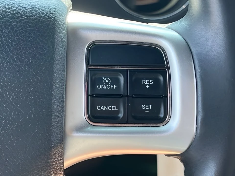 2013 Dodge Challenger 3rd Gen - Image 15 of 19