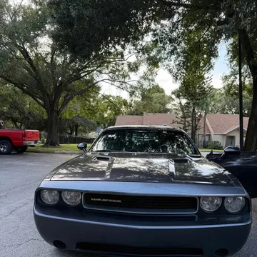 2013 Dodge Challenger SXT