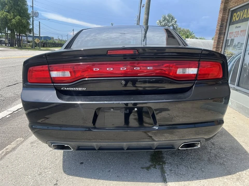 2013 Dodge Charger 7th Gen - Image 4 of 20