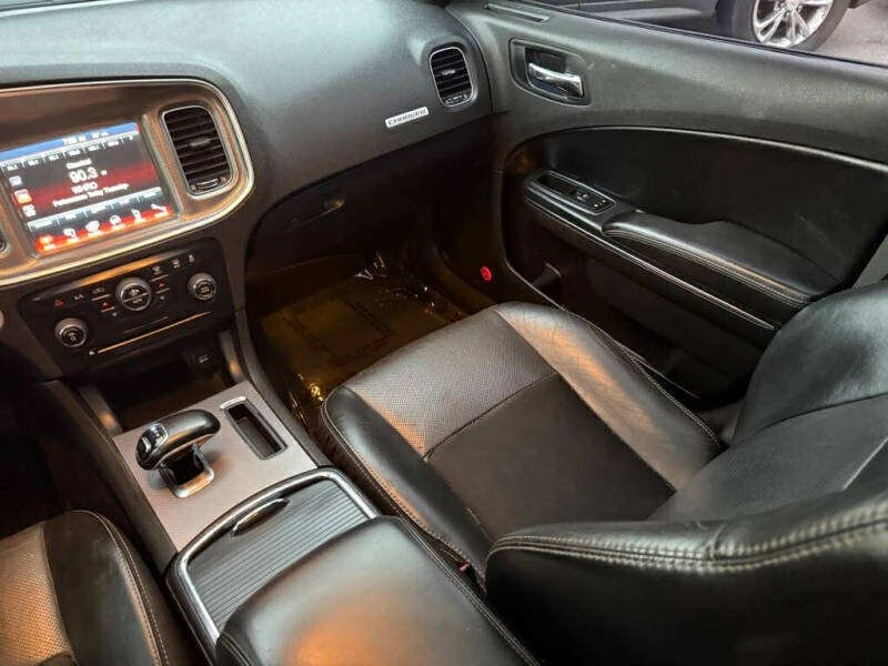 2013 Dodge Charger 7th Gen - Image 13 of 20