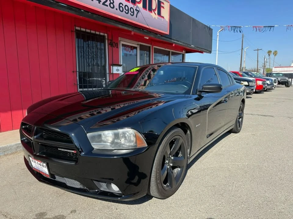 2013 Dodge Charger 7th Gen - Image 2 of 15