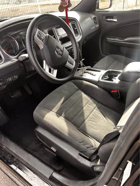 2013 Dodge Charger 7th Gen - Image 5 of 12