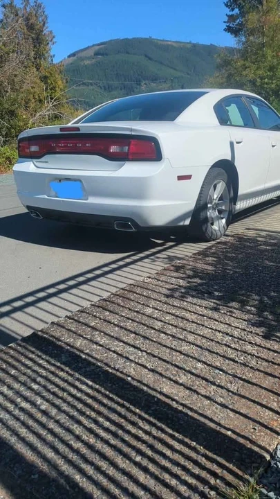 2013 Dodge Charger 7th Gen - Image 2 of 4