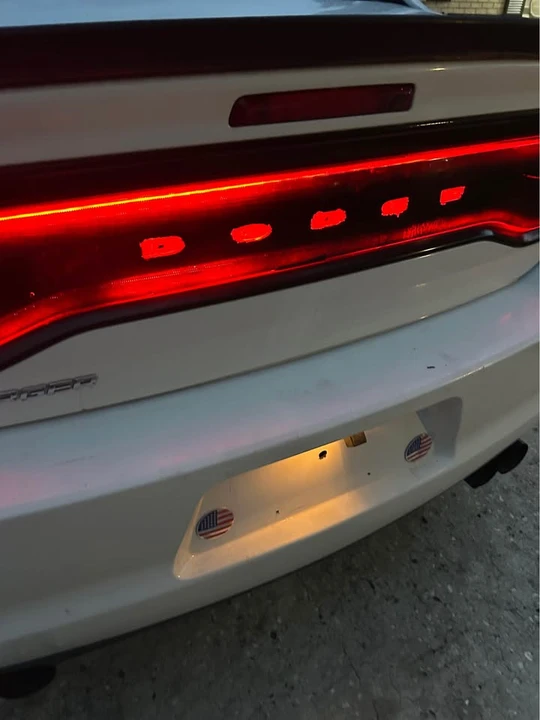 2013 Dodge Charger 7th Gen - Image 5 of 10