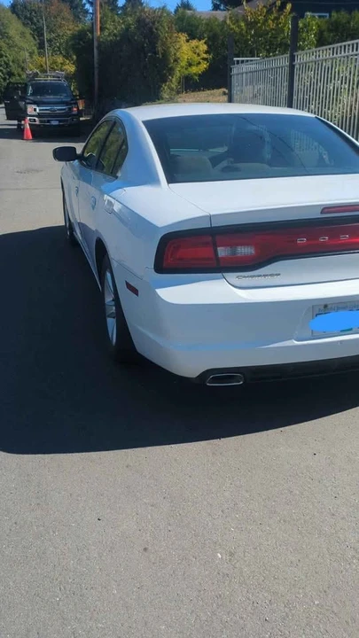 2013 Dodge Charger 7th Gen - Image 3 of 4