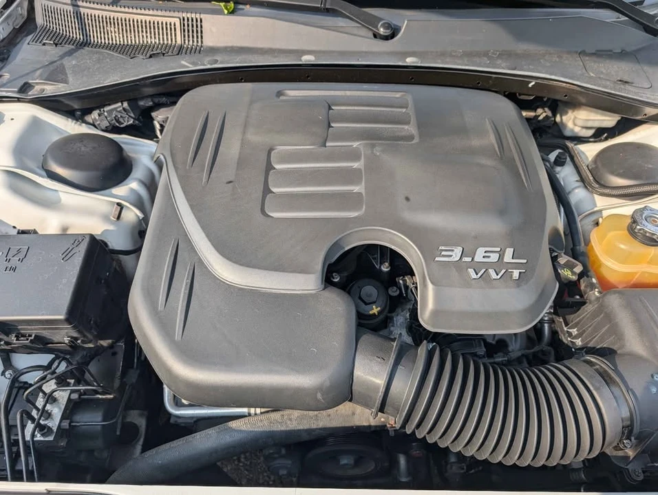 2013 Dodge Charger 7th Gen - Image 7 of 9