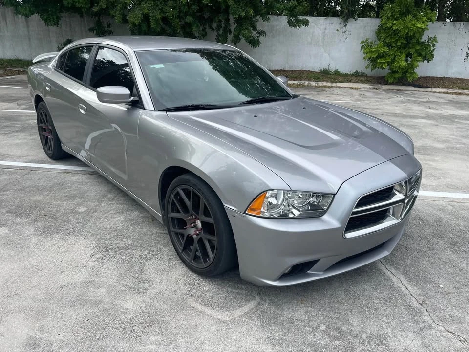 2013 Dodge Charger 7th Gen - Image 3 of 17