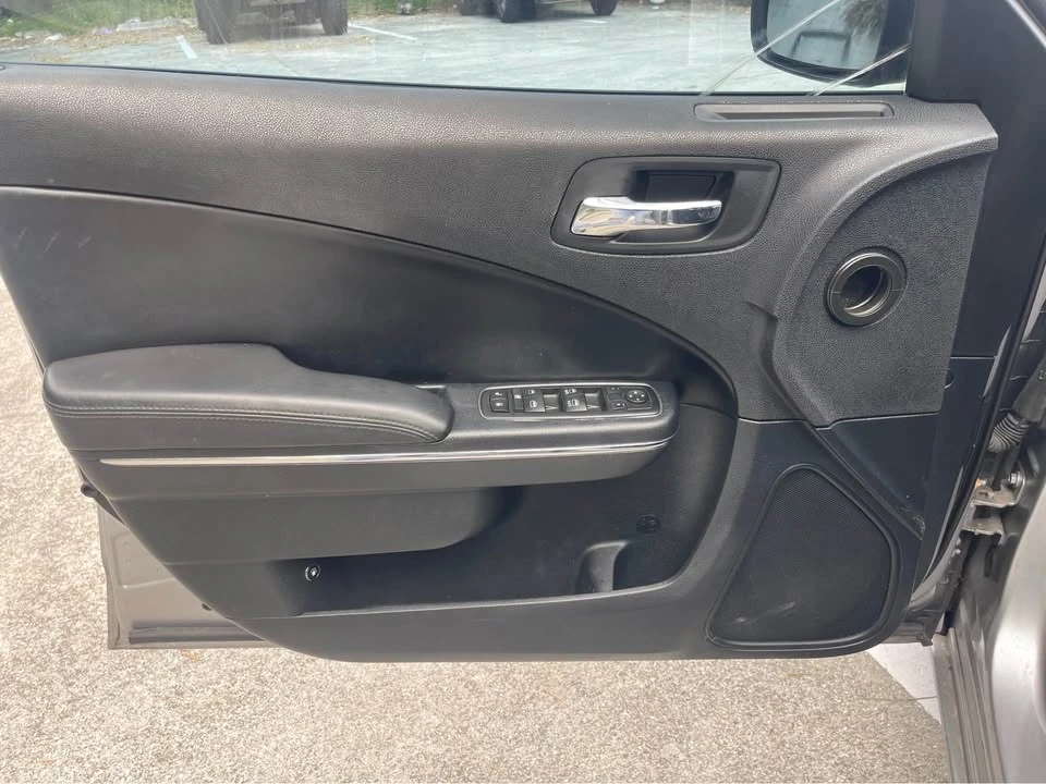 2013 Dodge Charger 7th Gen - Image 10 of 17