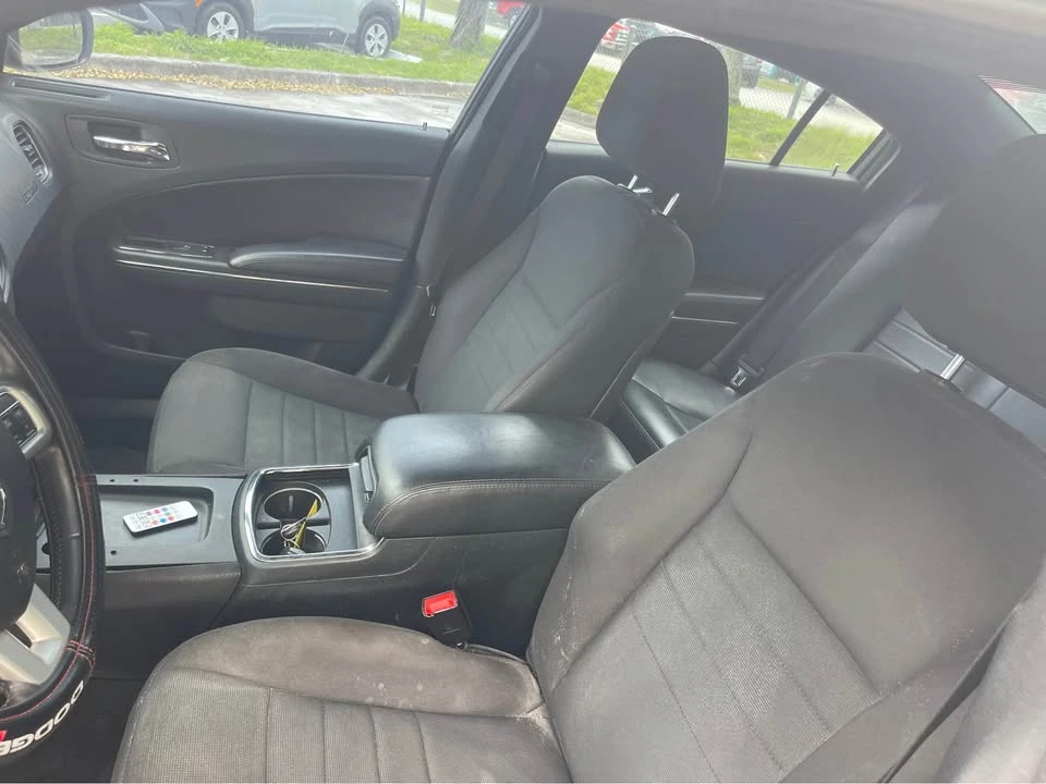 2013 Dodge Charger 7th Gen - Image 11 of 17