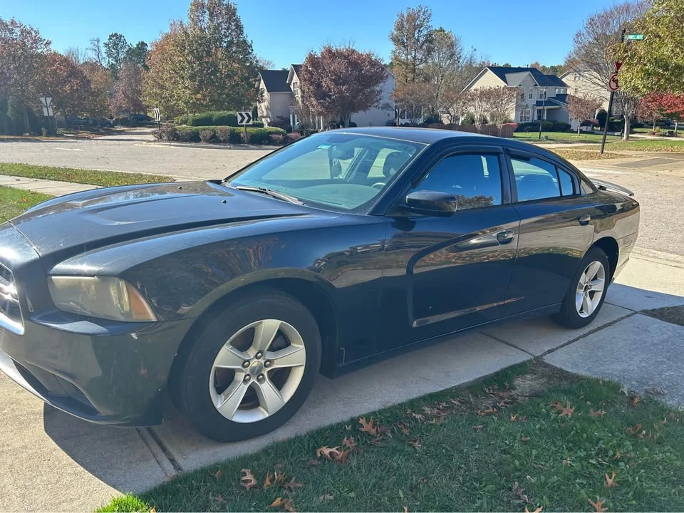 2013 Dodge Charger 7th Gen - Image 2 of 6