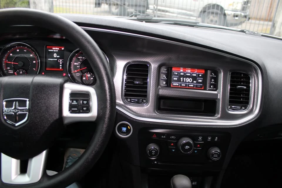 2013 Dodge Charger 7th Gen - Image 7 of 9