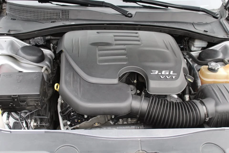 2013 Dodge Charger 7th Gen - Image 5 of 9