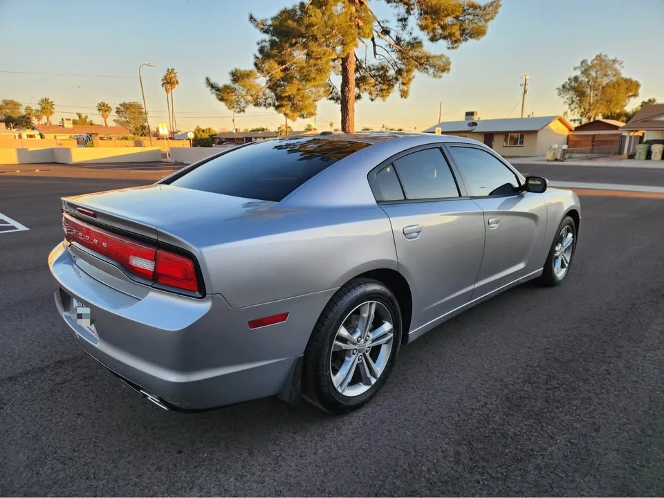 2013 Dodge Charger 7th Gen - Image 2 of 13