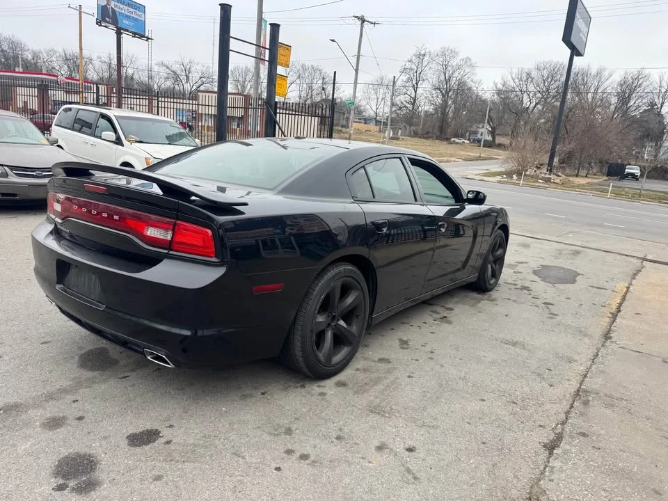 2013 Dodge Charger 7th Gen - Image 3 of 8
