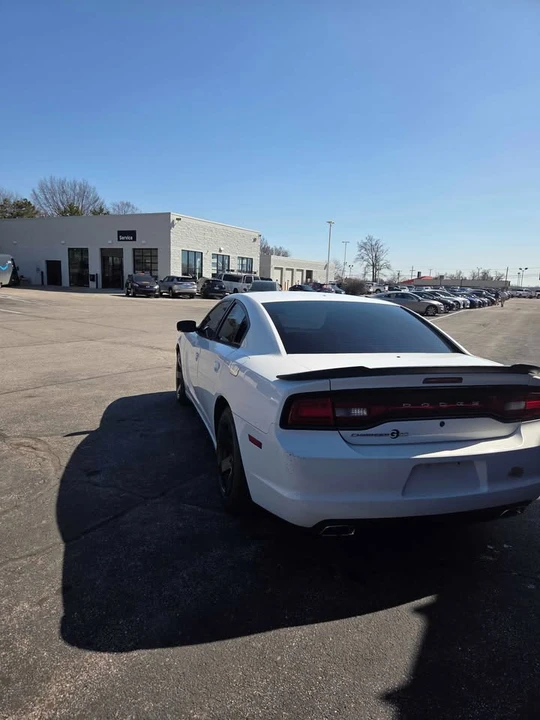 2013 Dodge Charger 7th Gen - Image 3 of 9