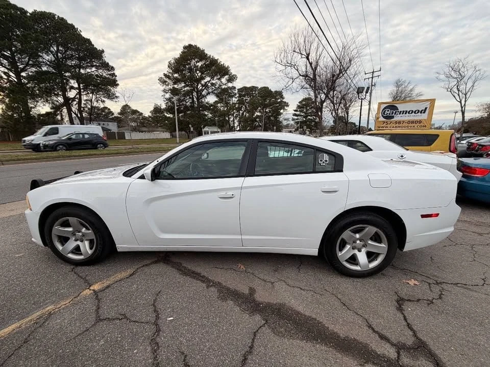 2013 Dodge Charger 7th Gen - Image 9 of 20