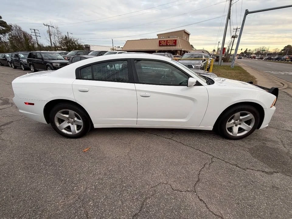 2013 Dodge Charger 7th Gen - Image 5 of 20