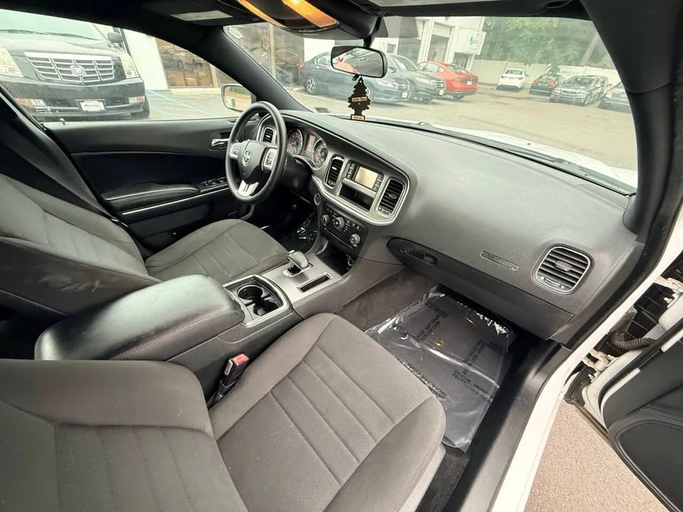 2013 Dodge Charger 7th Gen - Image 10 of 17