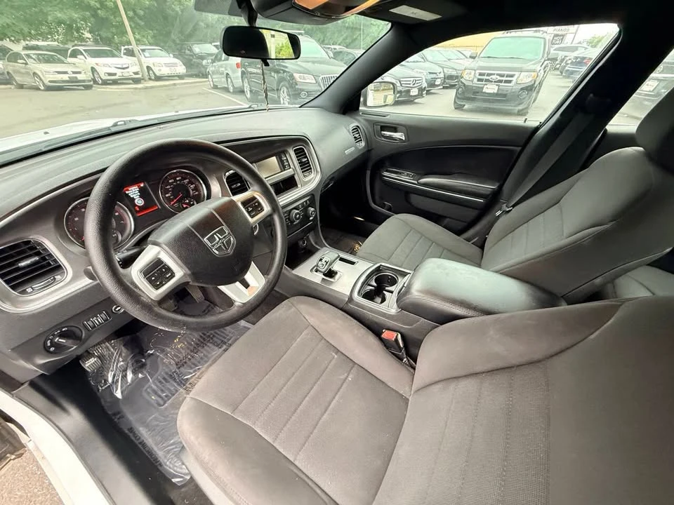 2013 Dodge Charger 7th Gen - Image 15 of 17