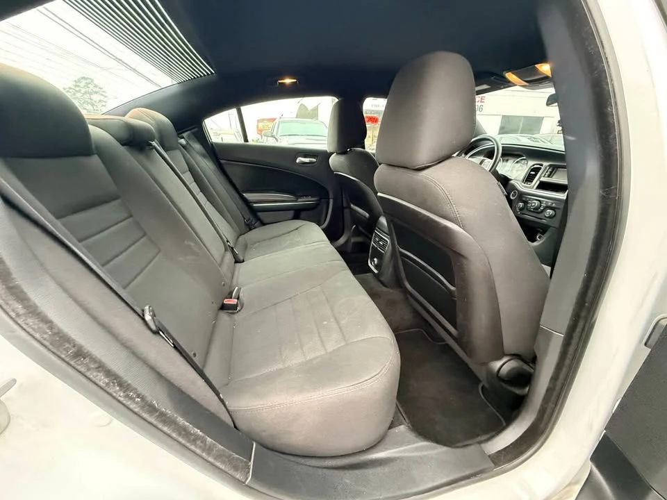 2013 Dodge Charger 7th Gen - Image 11 of 17