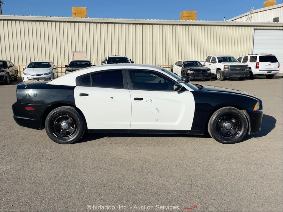 2013 Dodge Charger 7th Gen - Image 6 of 12