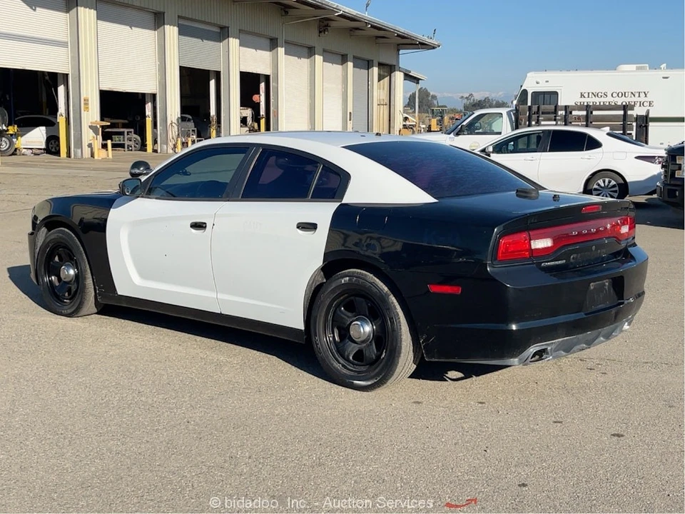 2013 Dodge Charger 7th Gen - Image 3 of 12