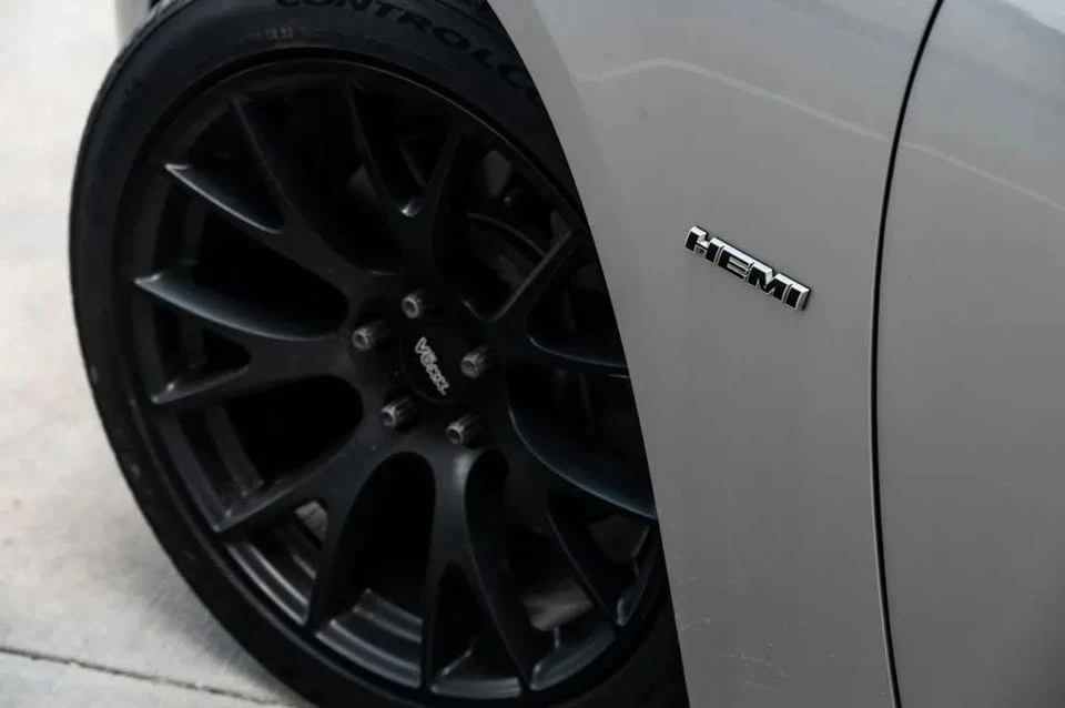 2013 Dodge Charger 7th Gen - Image 3 of 11
