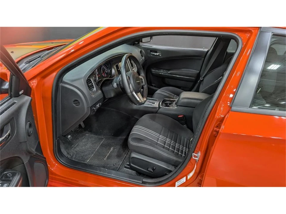 2013 Dodge Charger 7th Gen - Image 8 of 11
