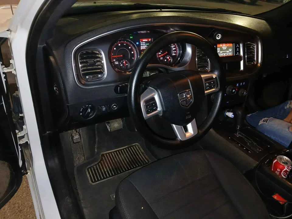 2013 Dodge Charger 7th Gen - Image 4 of 5