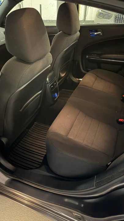 2013 Dodge Charger 7th Gen - Image 9 of 13