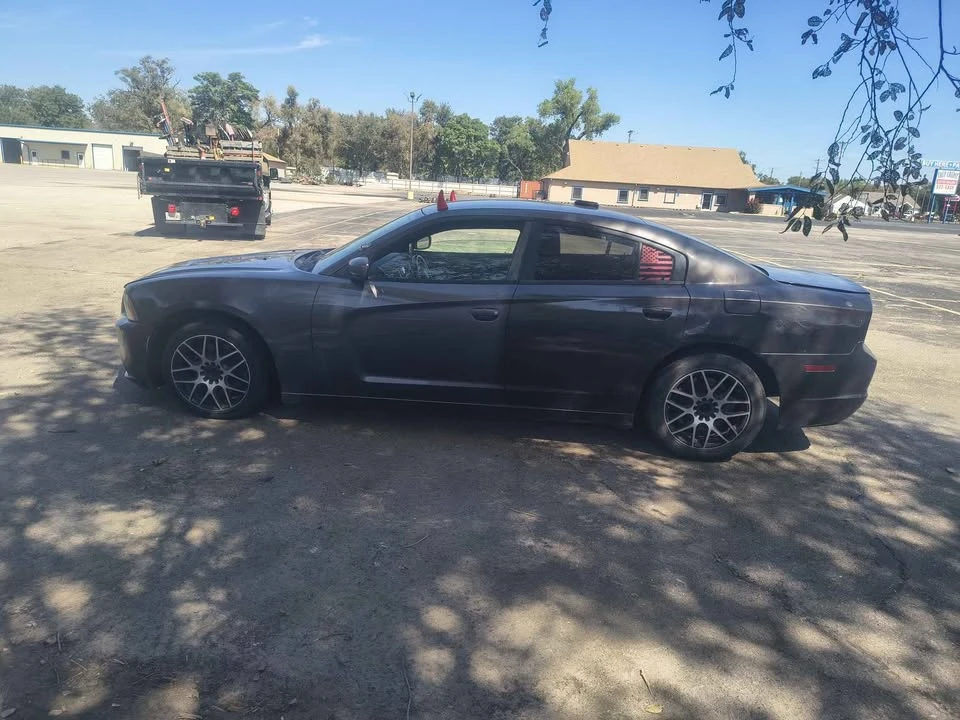 2013 Dodge Charger 7th Gen - Image 3 of 4