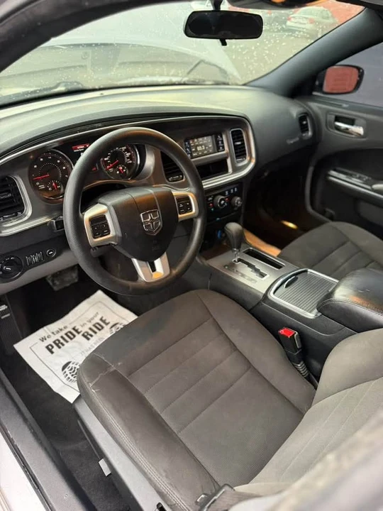 2013 Dodge Charger 7th Gen - Image 5 of 10