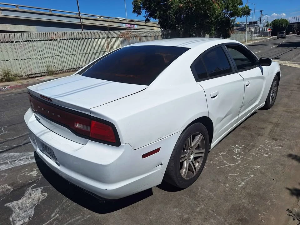 2013 Dodge Charger 7th Gen - Image 3 of 8