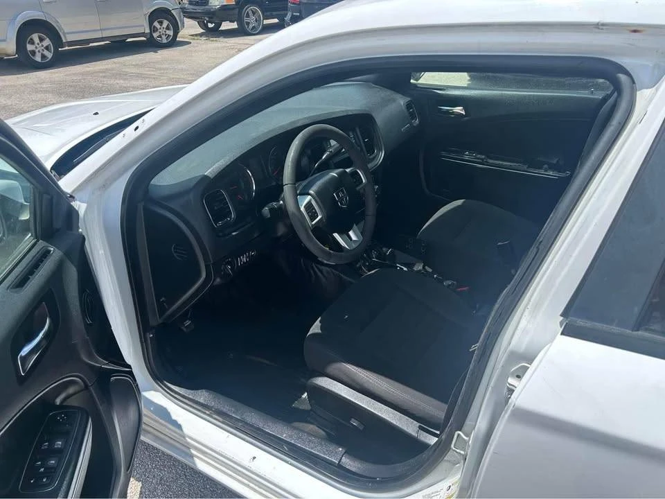 2013 Dodge Charger 7th Gen - Image 6 of 8