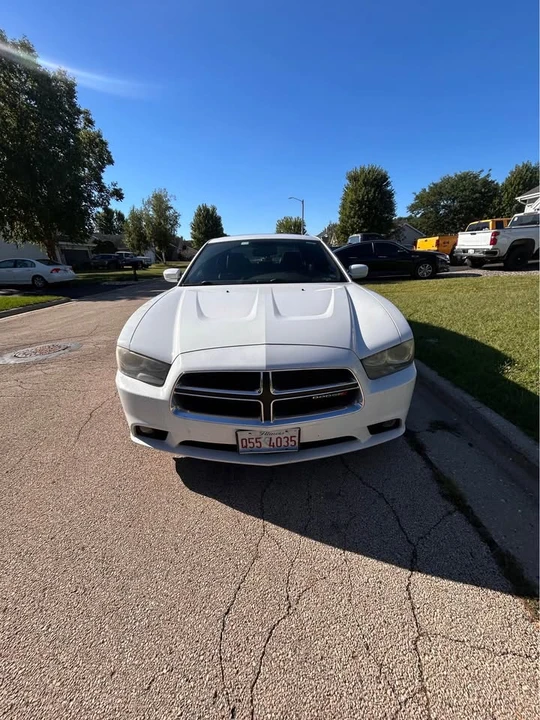 2013 Dodge Charger 7th Gen - Image 3 of 8