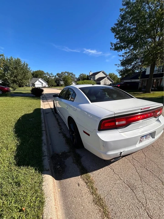 2013 Dodge Charger 7th Gen - Image 5 of 8
