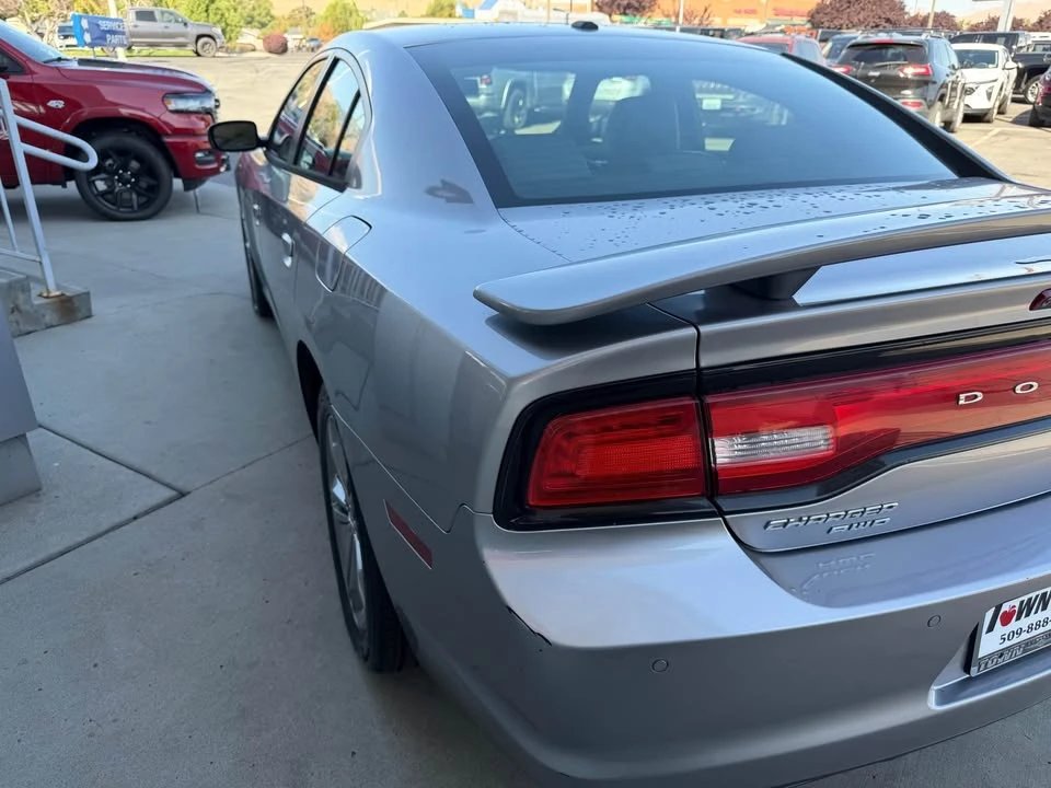 2013 Dodge Charger 7th Gen - Image 6 of 7