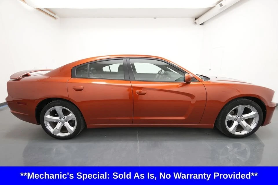 2013 Dodge Charger 7th Gen - Image 9 of 20