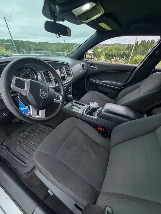 2013 Dodge Charger 7th Gen - Image 8 of 10